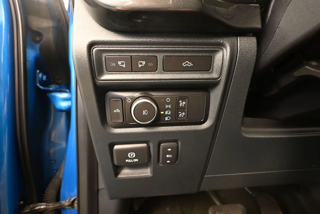 Used 2021 Blue Ford XLT image 34