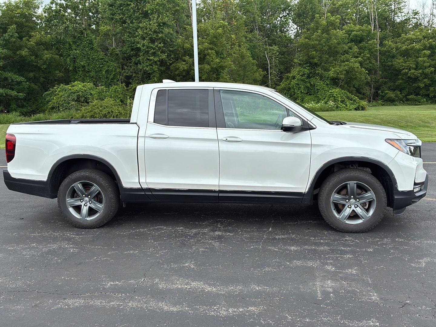 Used 2023 Platinum White Pearl Honda RTL image 17