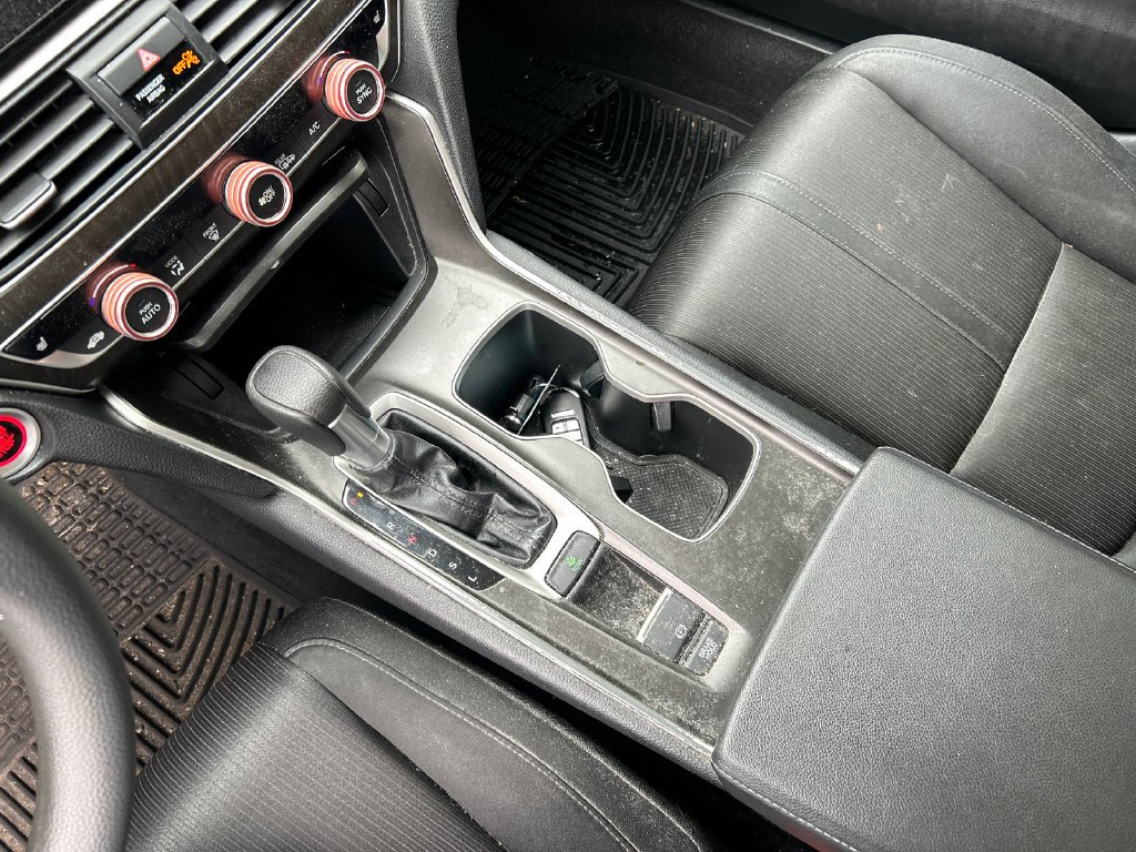 Used 2019 Silver Honda EX image 22
