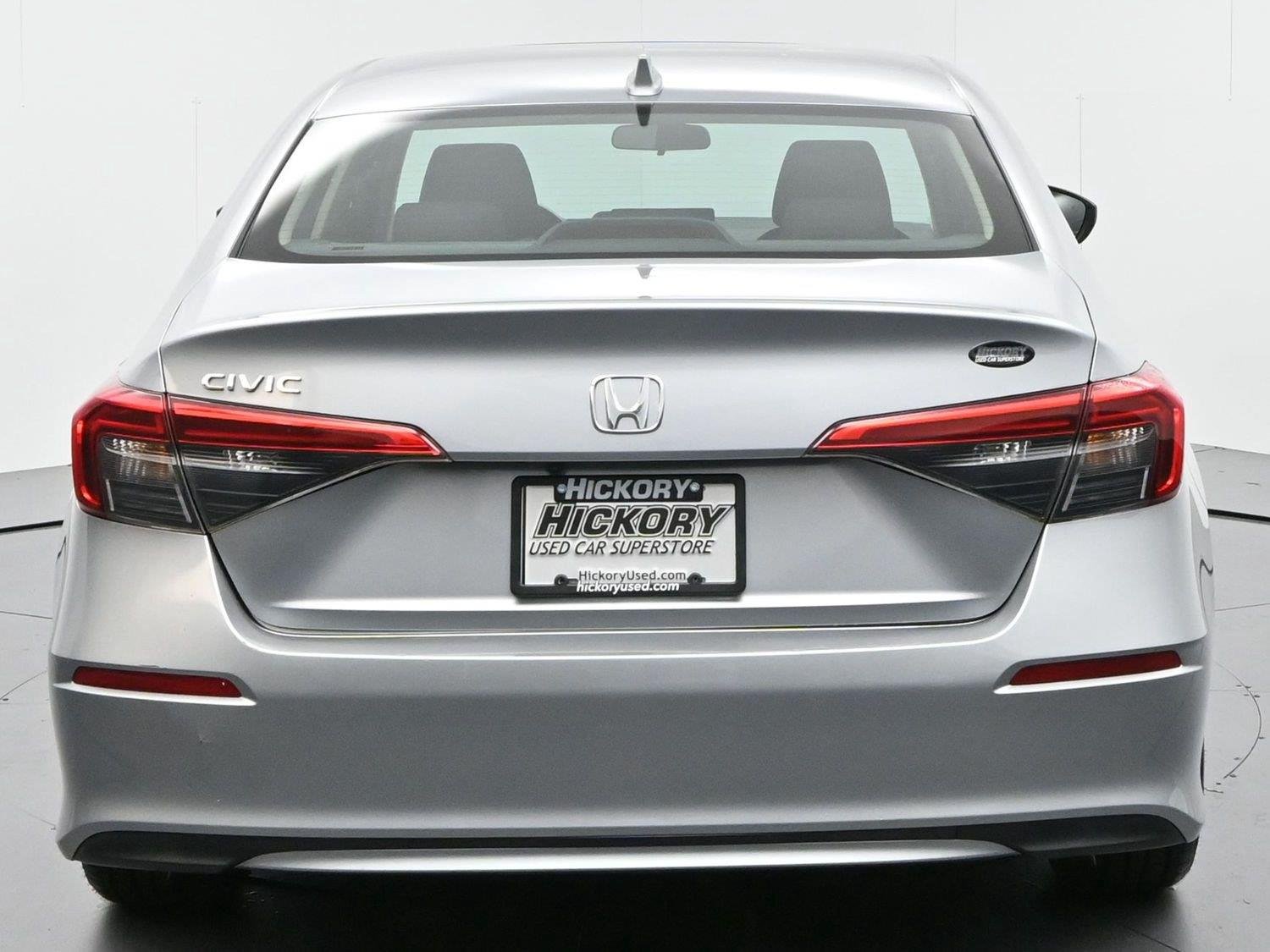 Used 2023 Lunar Silver Metallic Honda EX image 6