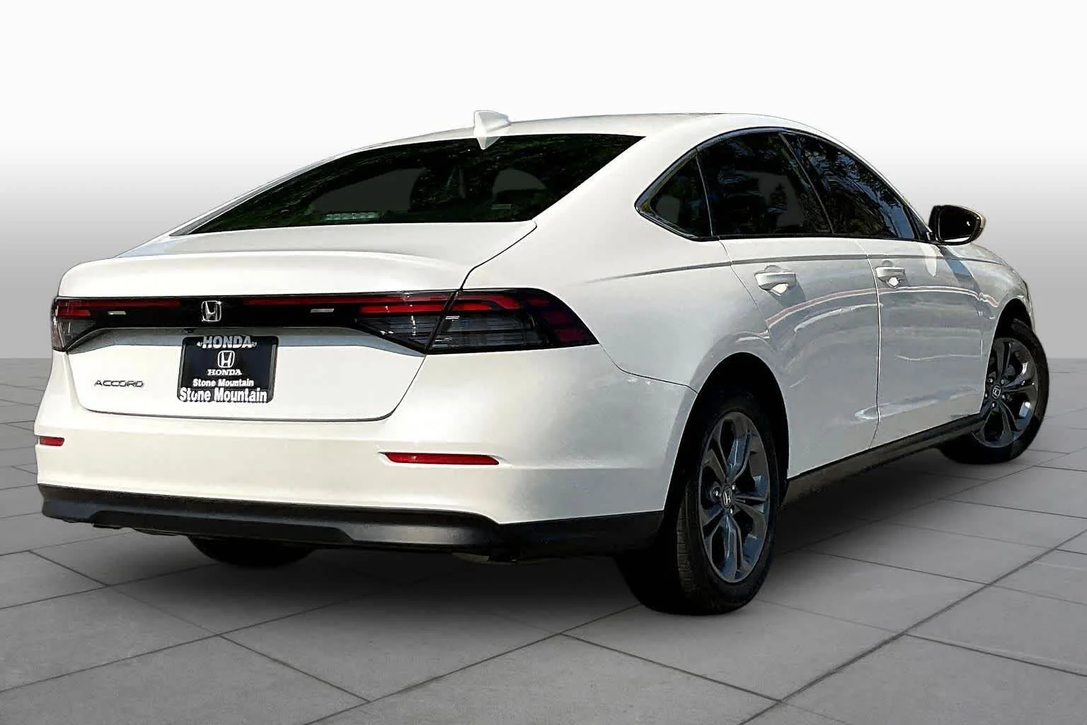 2023 Honda Accord EX - Photo 13