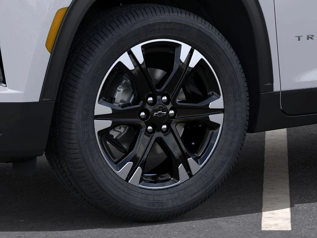 New 2027 Summit White Chevrolet LT image 10