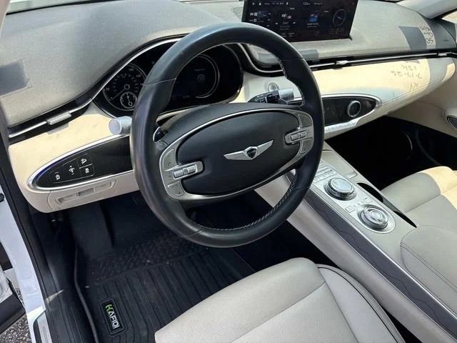 Used 2024 White Genesis 2.5T image 31