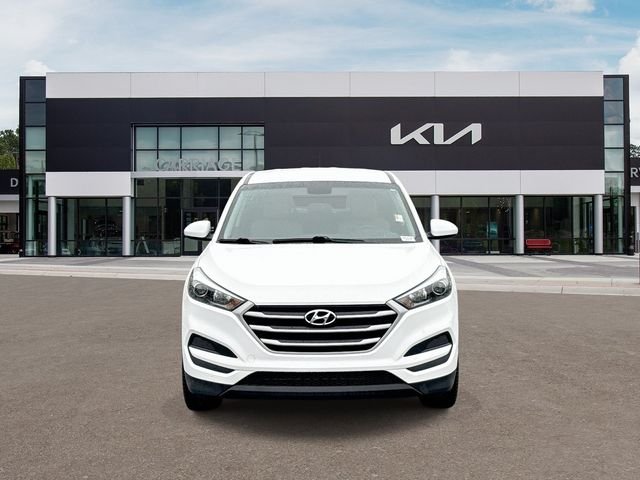 Used 2017 White Hyundai SE image 3