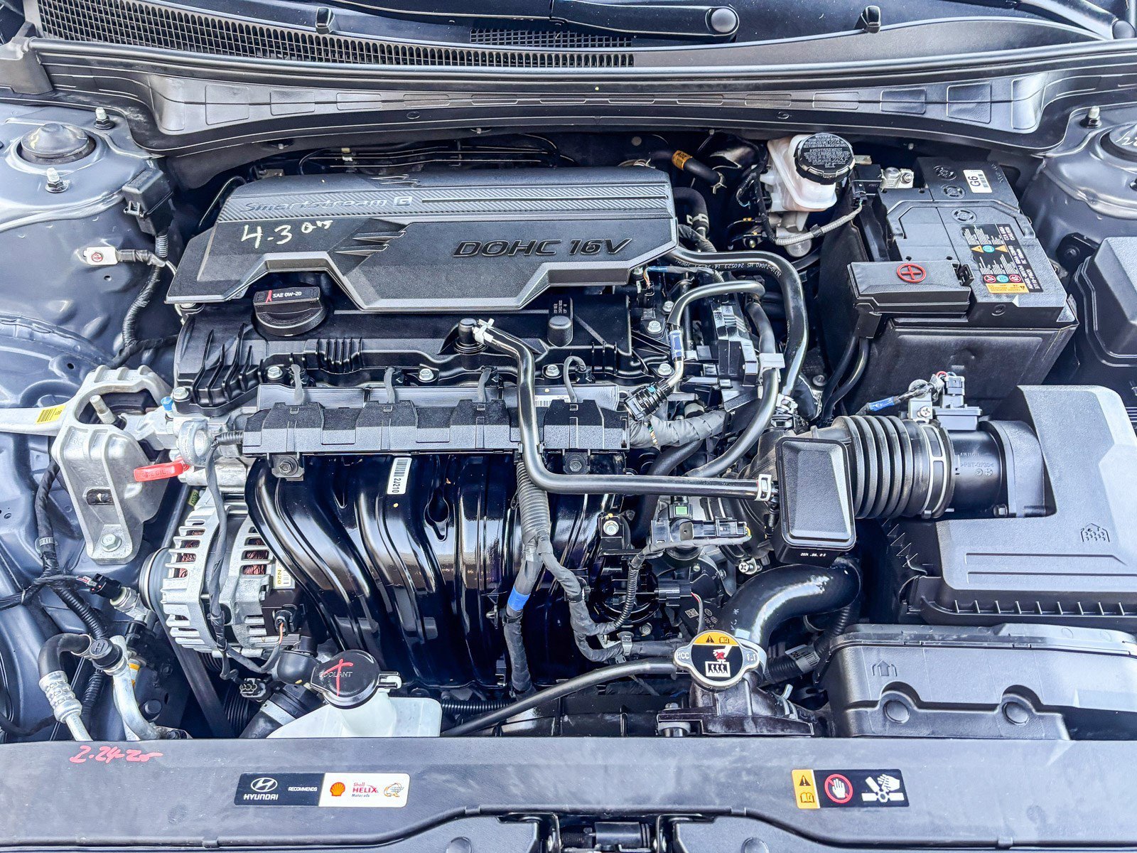 Used 2024 Amazon Gray Hyundai Limited image 14