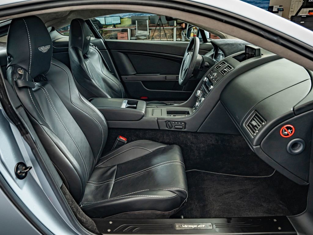 Used 2015 Skyfall Silver Aston Martin  image 37
