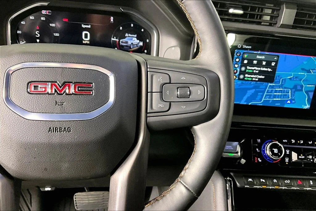 Used 2026 White GMC AT4 image 13