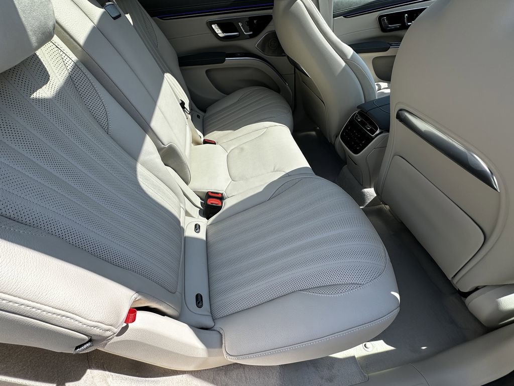New 2026 MANUFAKTUR Alpine Grey Mercedes-Benz EQS 400 image 57