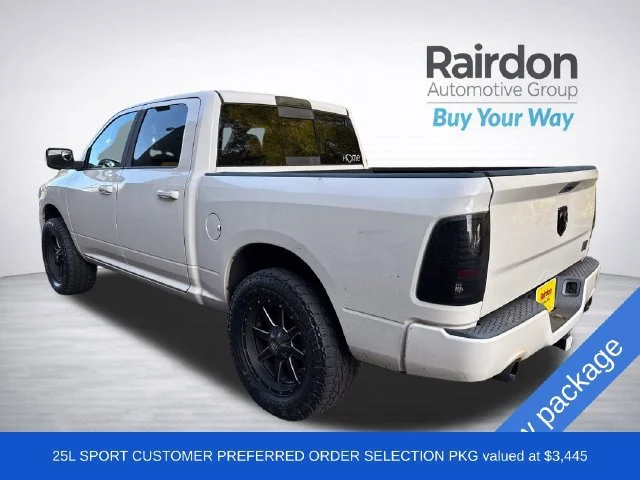 Used 2009 Stone White Clearcoat/Mineral Gray Met CC Dodge Sport image 2