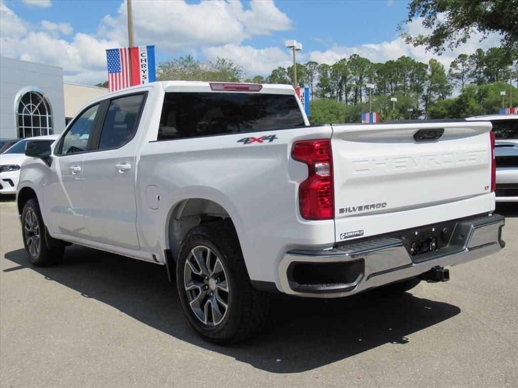 Used 2024 White Chevrolet LT image 5