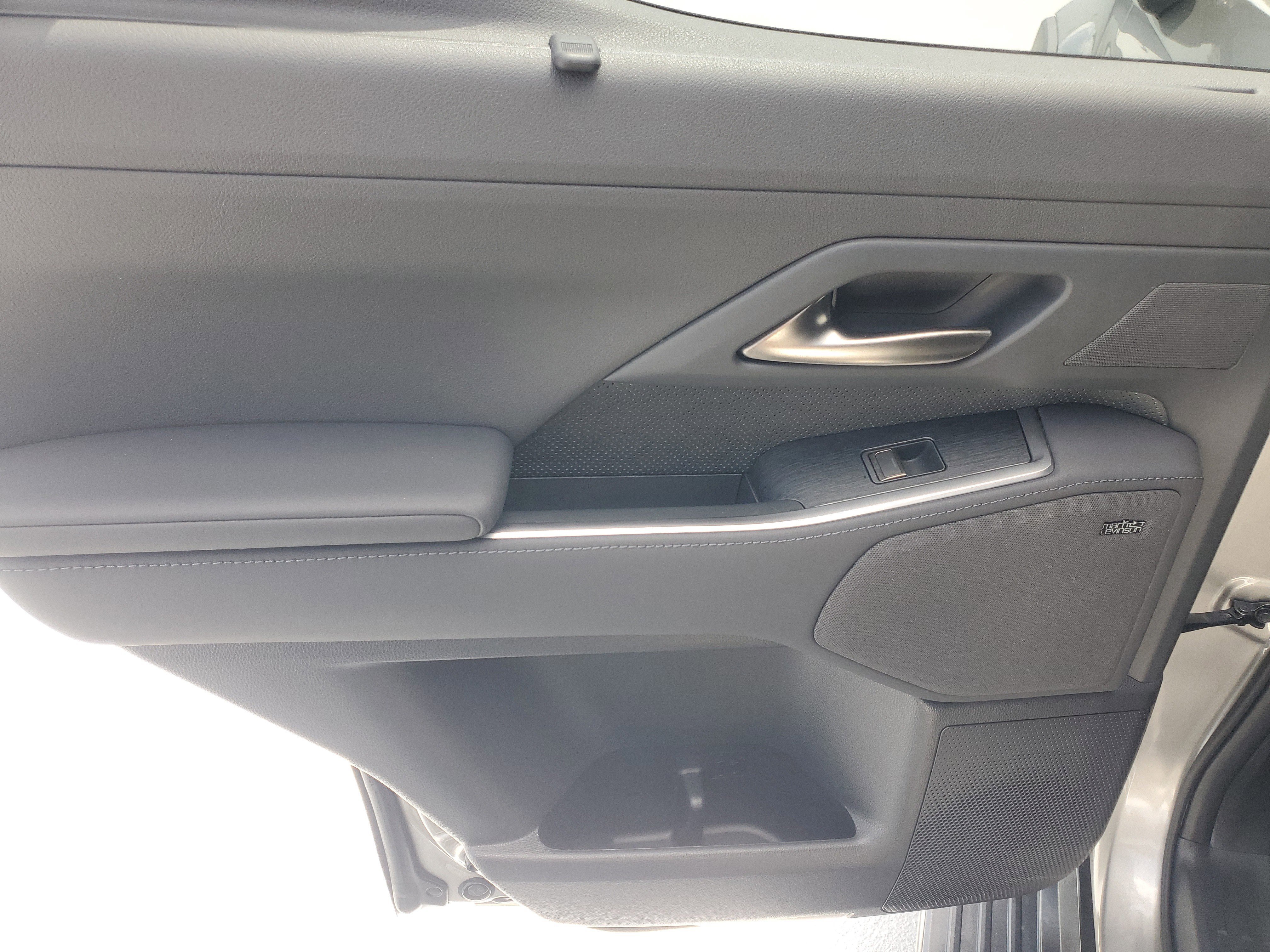 Used 2025 Silver Lexus GX 550 Overtrail+ image 16