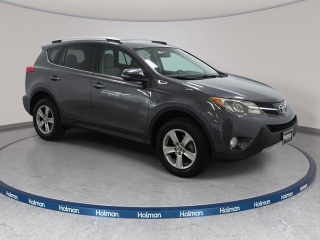 Used 2015 Gray Toyota XLE image 3