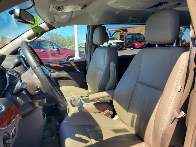 Used 2015 Cashmere/Sandstone Pearlcoat Chrysler Touring image 5