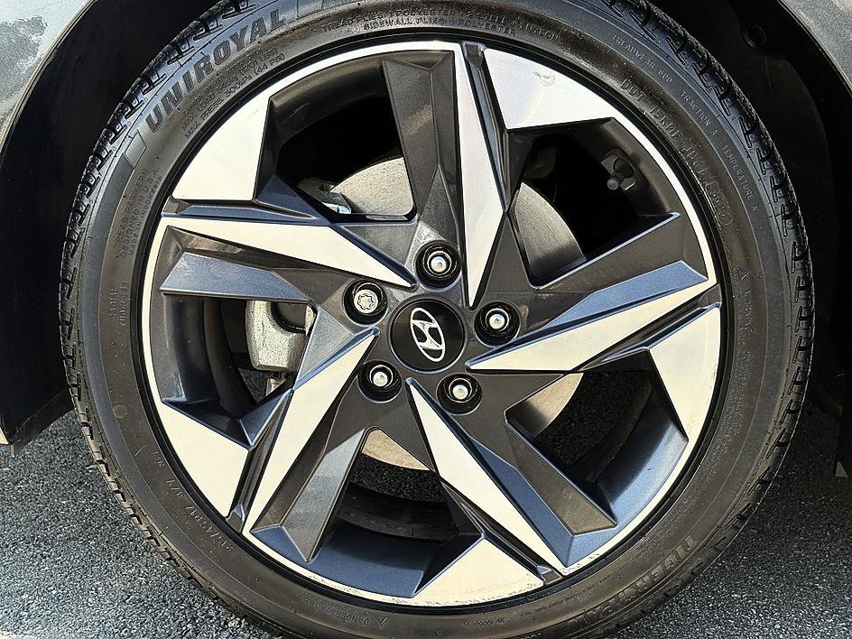 Used 2023 Portofino Gray Hyundai SEL image 7
