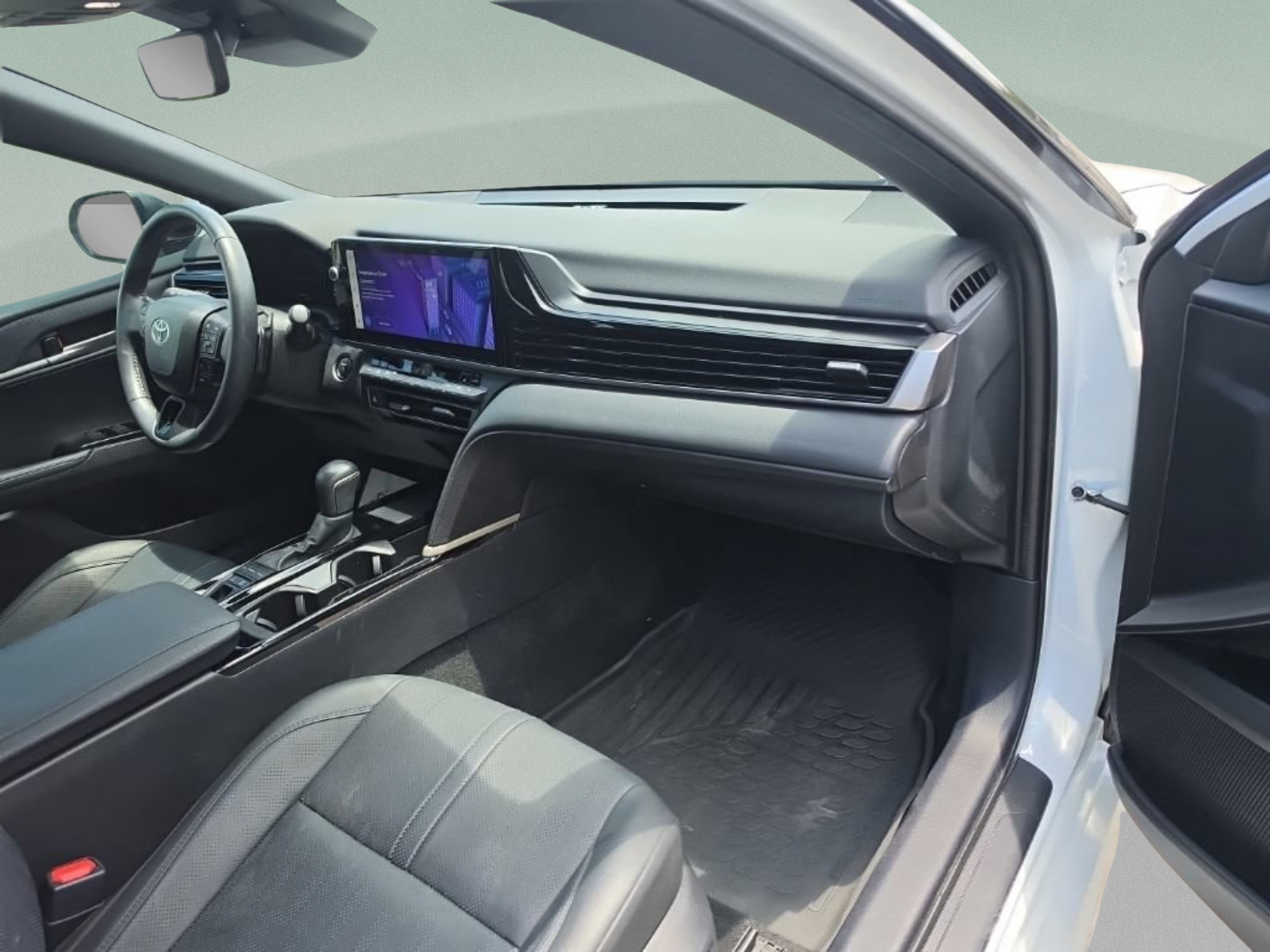 Used 2025 Off-white Toyota XSE image 25