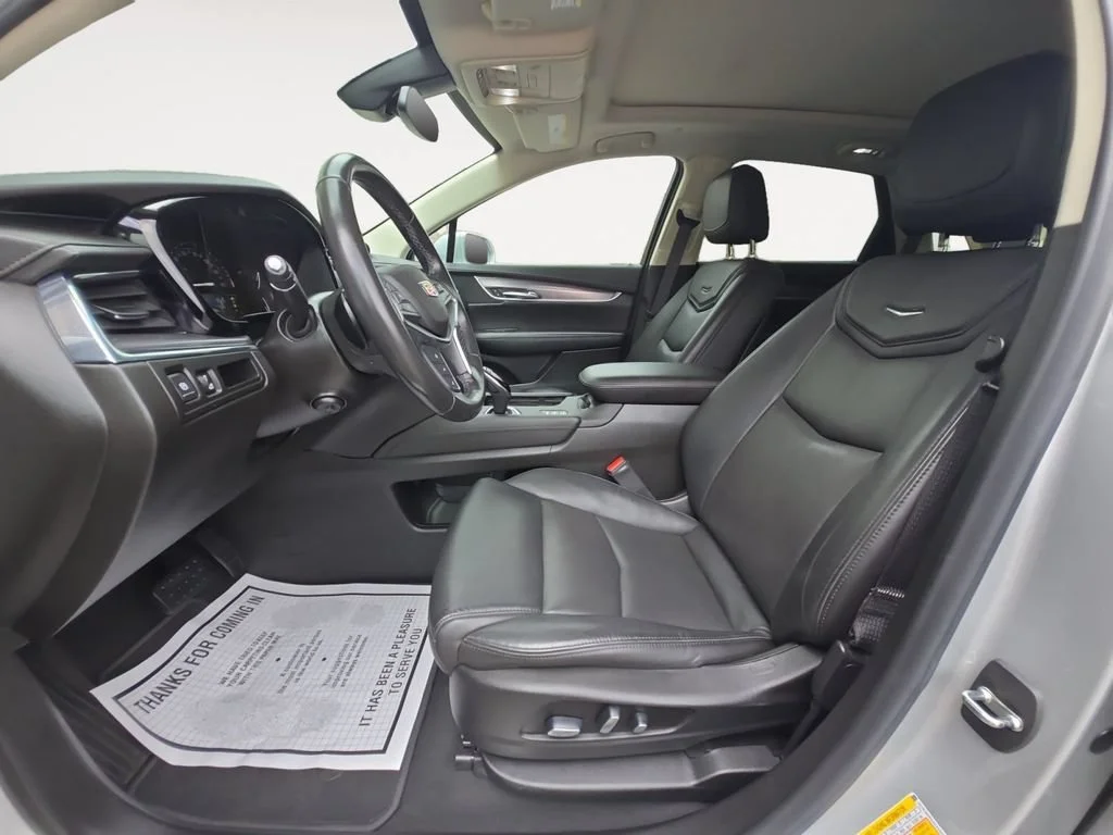 Used 2019 RADIANT SILVER METALLIC Cadillac Luxury AWD image 16