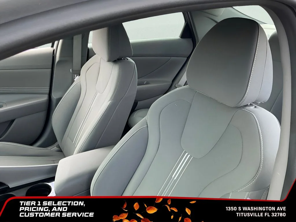Used 2021 Silver Hyundai SEL image 17
