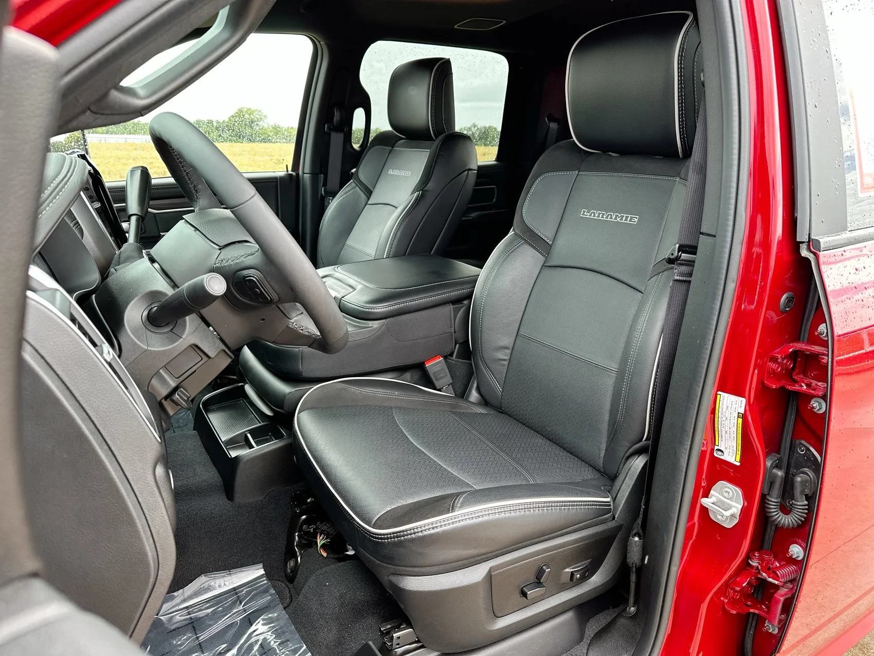 Used 2026 Molten Red Pearlcoat Ram Laramie image 11