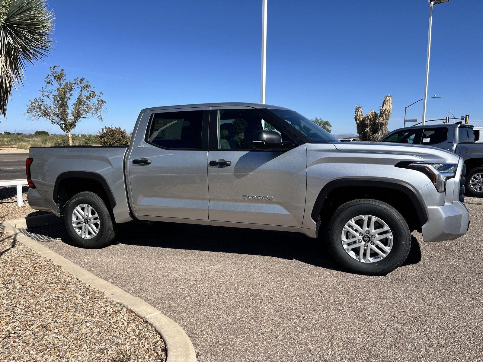 2026 Toyota Tundra SR5 - Photo 6