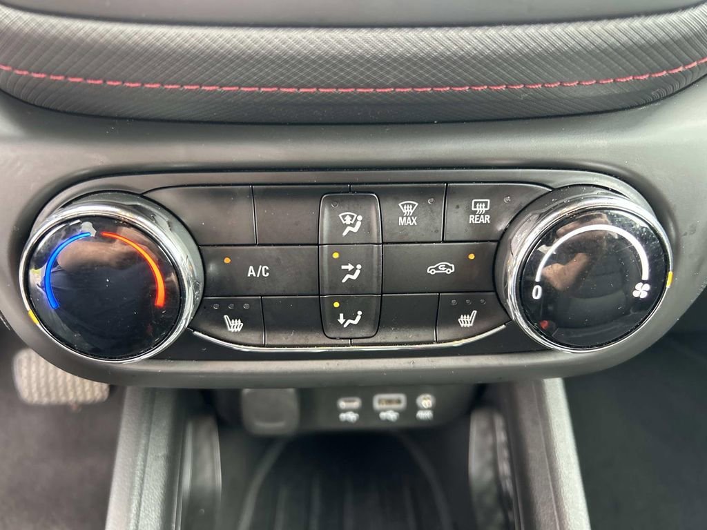 Used 2021 SUMMIT WHITE Chevrolet RS image 34