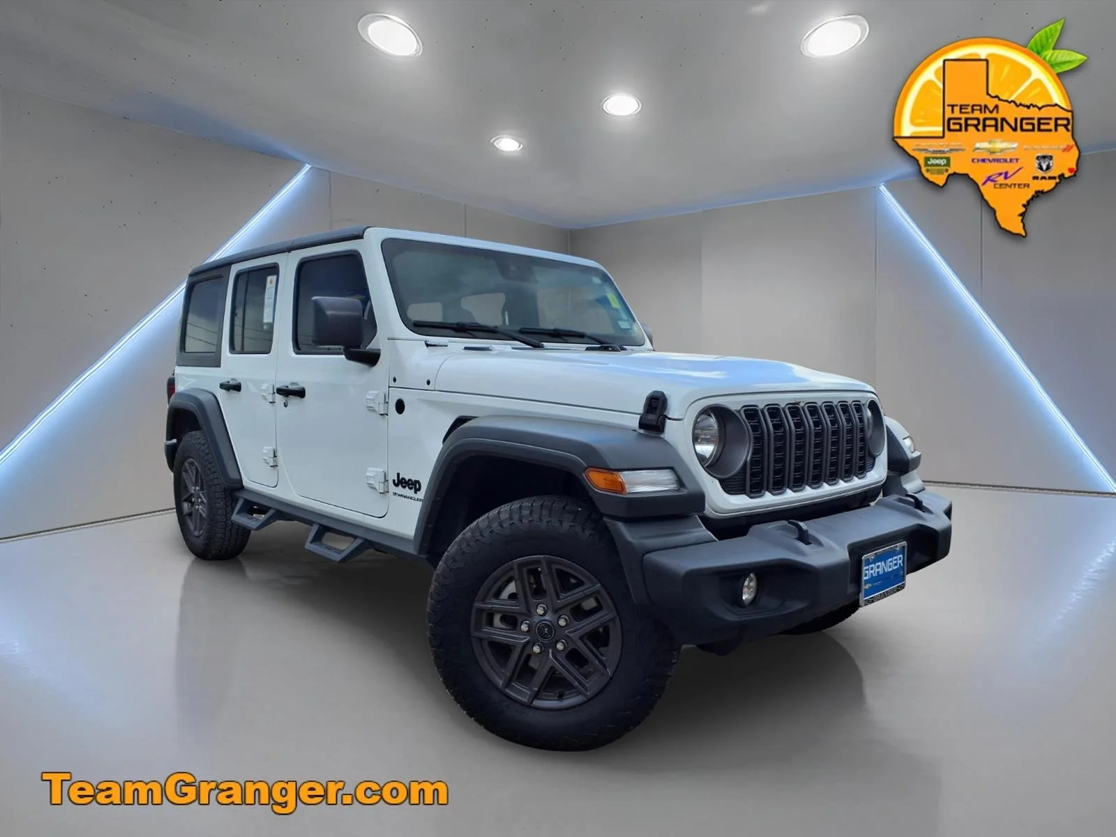 2025 Jeep Wrangler Sport S's photo