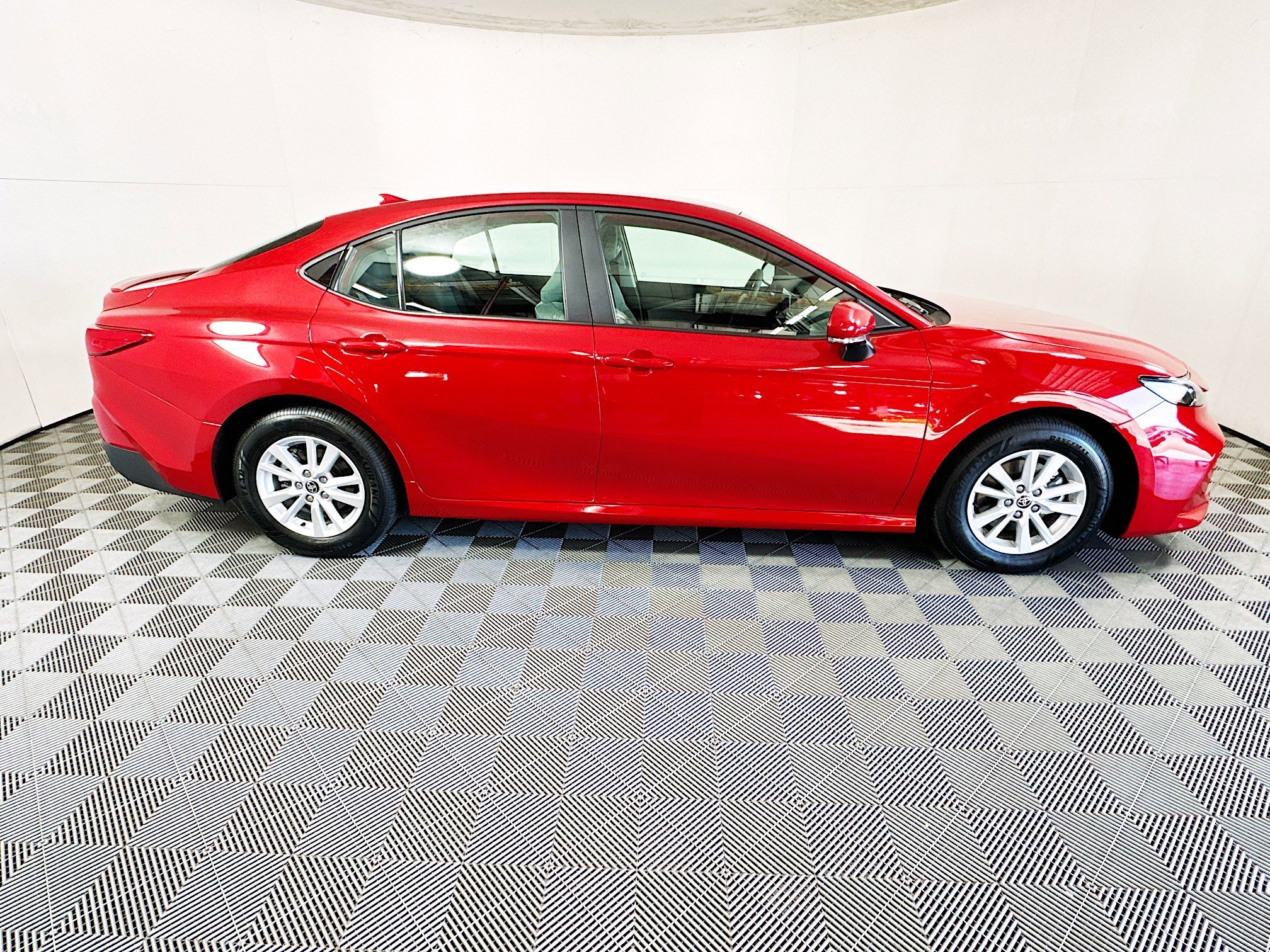 2026 Toyota Camry thumbnail 4