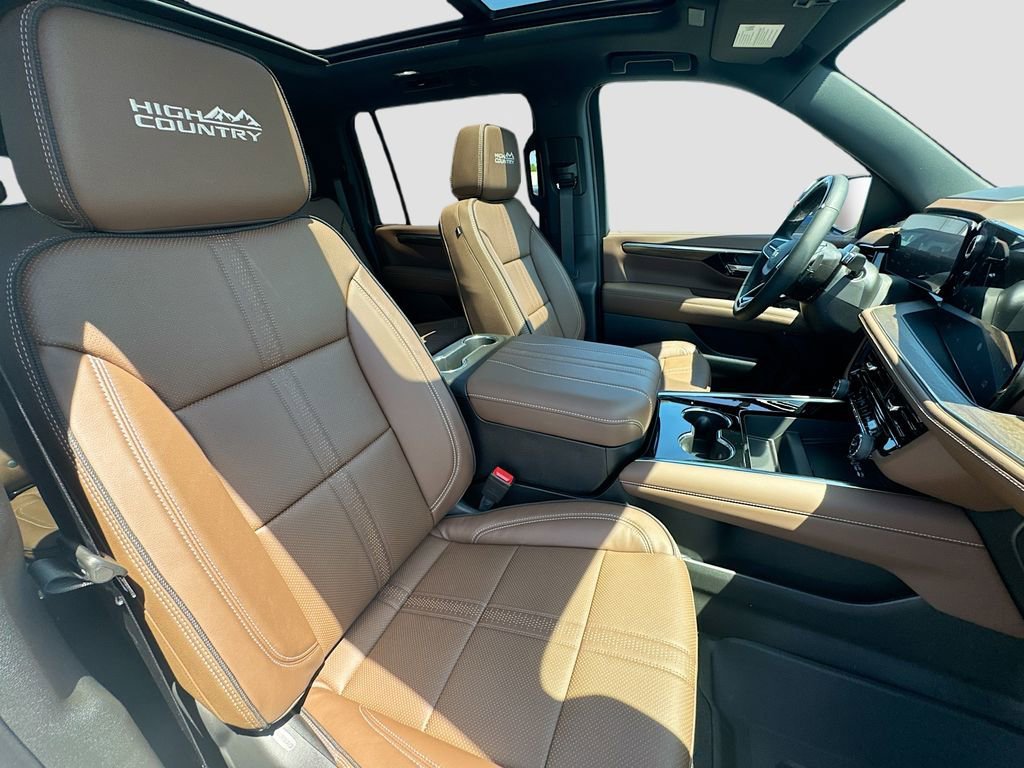 2026 Chevrolet Suburban High Country - Photo 32