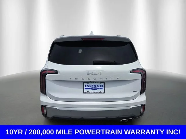 Used 2024 White Pearl Kia SX image 4