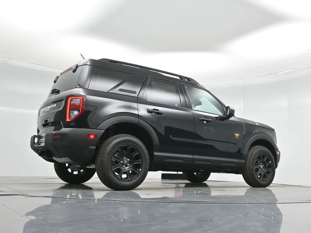 New 2025 Black Ford Badlands image 52
