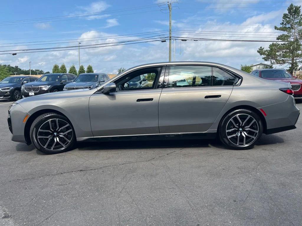 Used 2026 Oxide Grey Met BMW 740i xDrive image 4