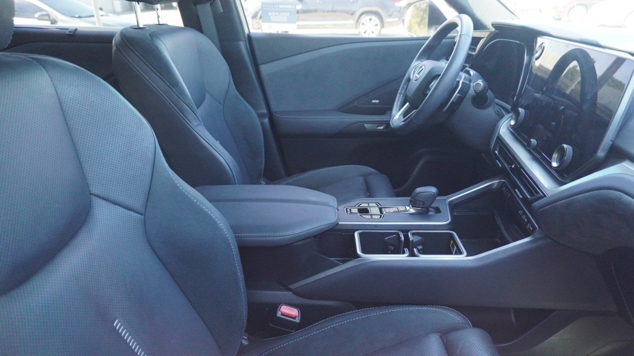 Certified Used 2025 White Lexus TX 350 Luxury image 11
