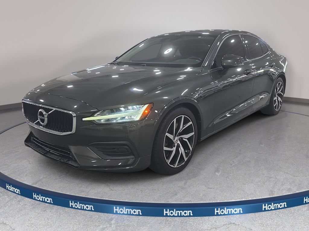 2020 Volvo S60 T6 Momentum AWD's photo