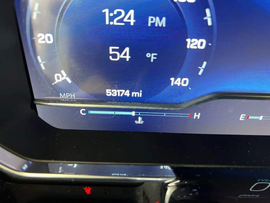 Used 2022 Summit White Chevrolet RST image 15