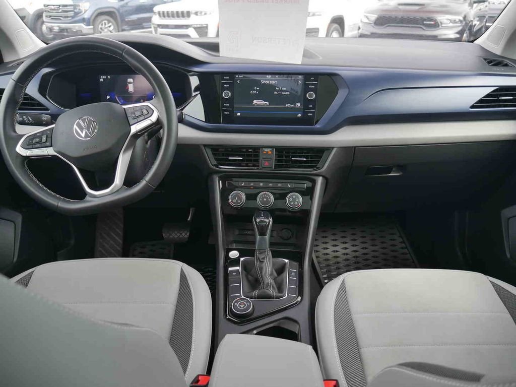 Used 2023 Gray Volkswagen 1.5T SE image 5