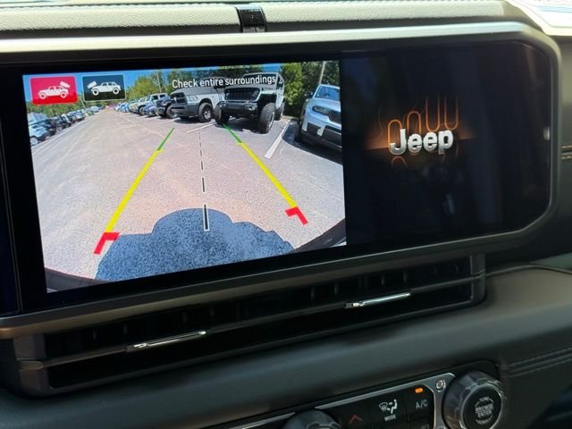 2025 Jeep Wrangler 4-Door Sahara - Photo 23