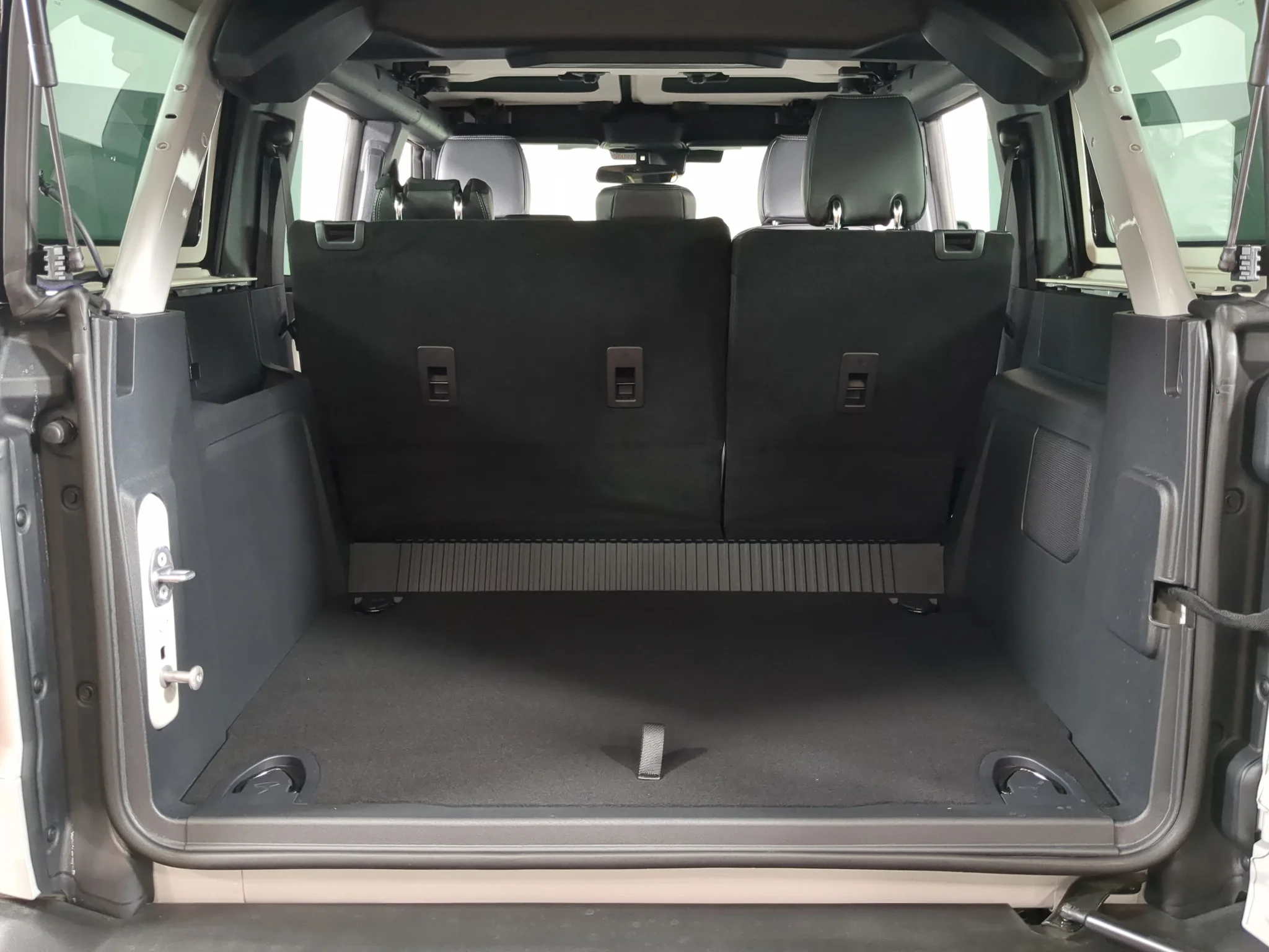 New 2026 Avalanche Gray Ford Big Bend® image 16