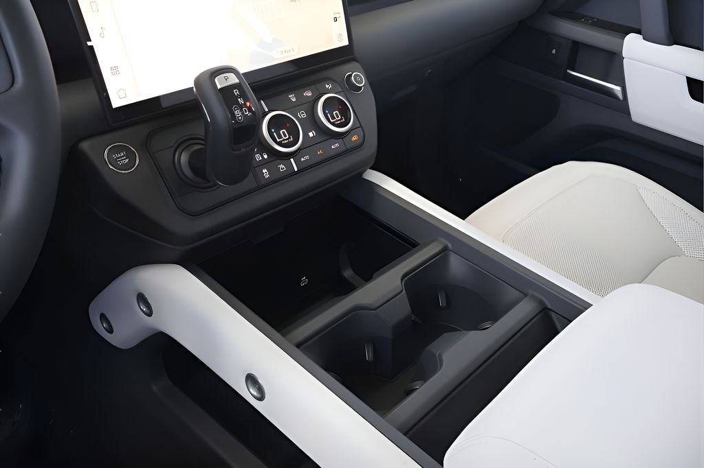 New 2026 Tasman Blue Land Rover S image 27