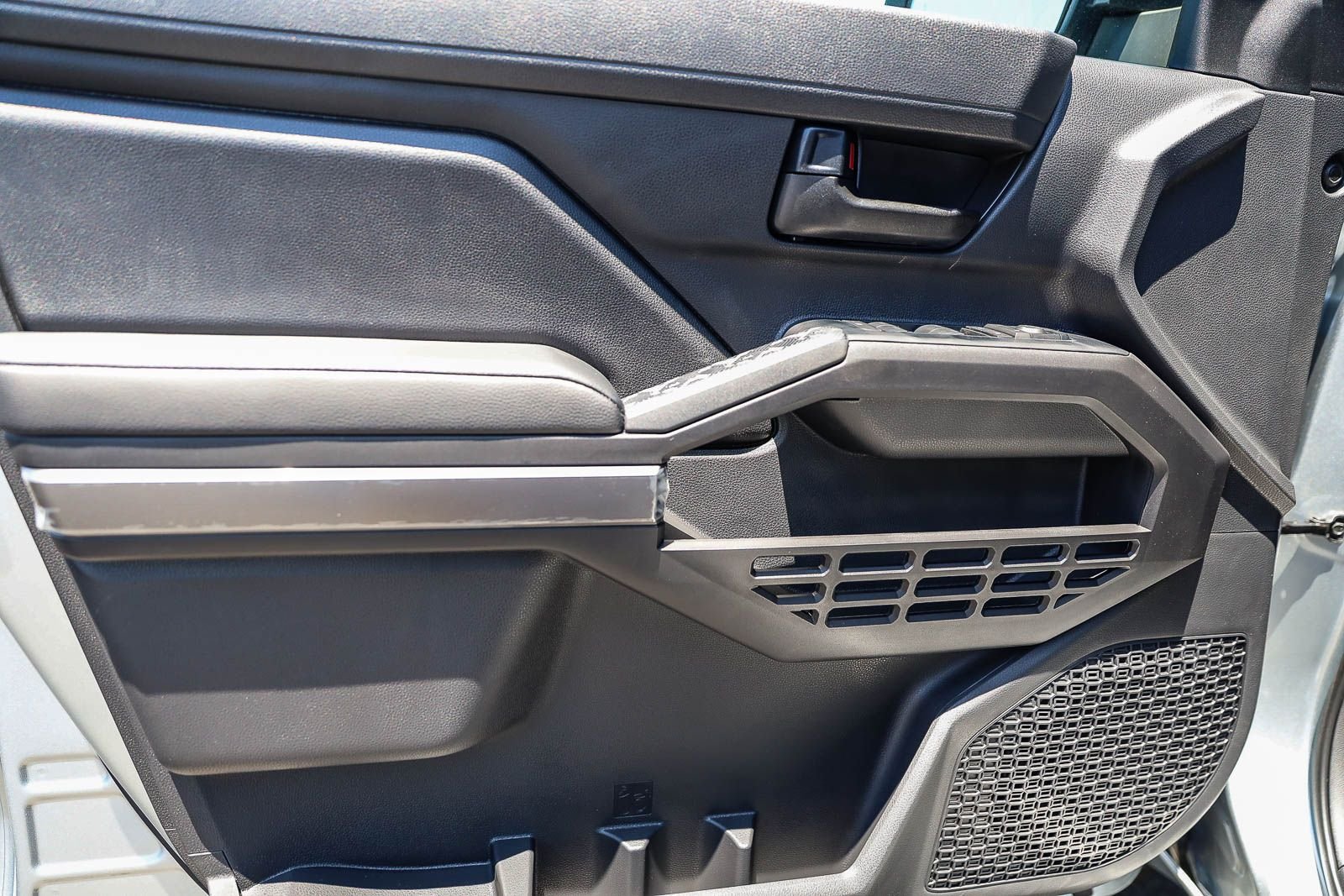 New 2026 Celestial Silver Metallic Toyota  SR5 image 20