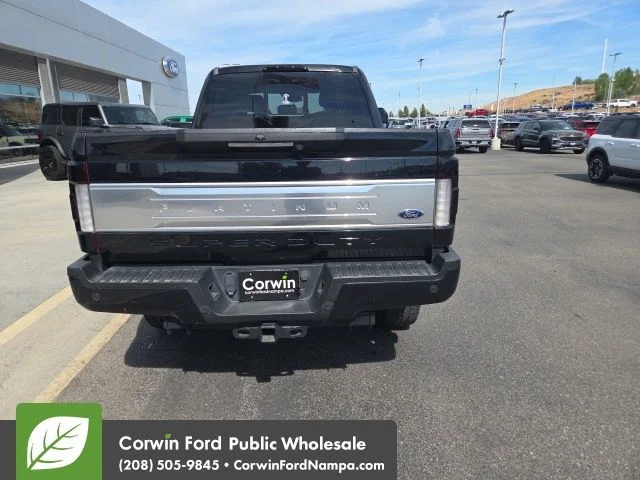 Used 2018 Shadow Black Ford  image 6