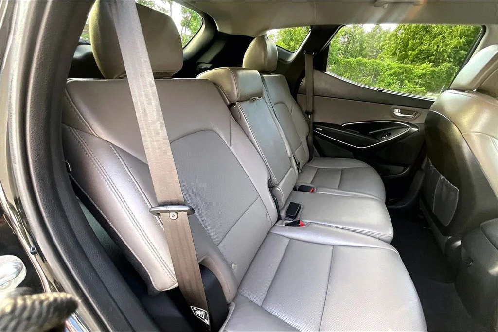 Used 2017 Black Hyundai 2.4 Base image 27
