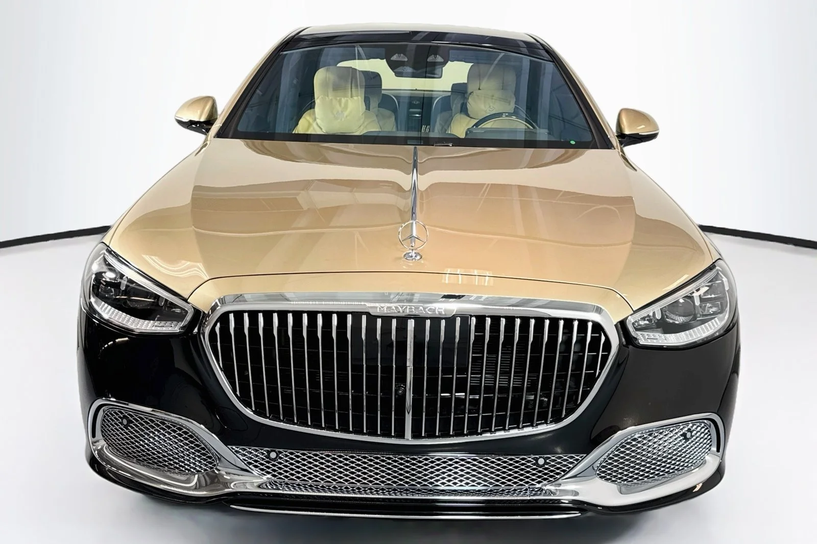 Used 2024 Onyx  Black Metallic Mercedes-Benz Maybach S 680 image 2