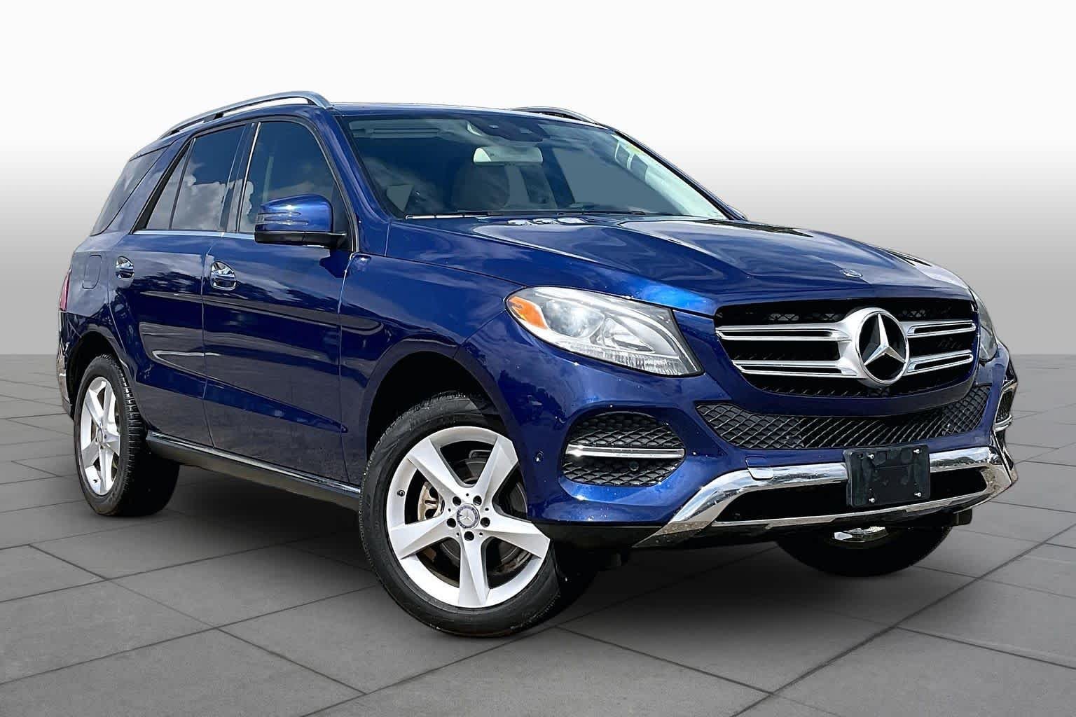 Used 2017 Brilliant Blue Metallic Mercedes-Benz GLE 350 image 3