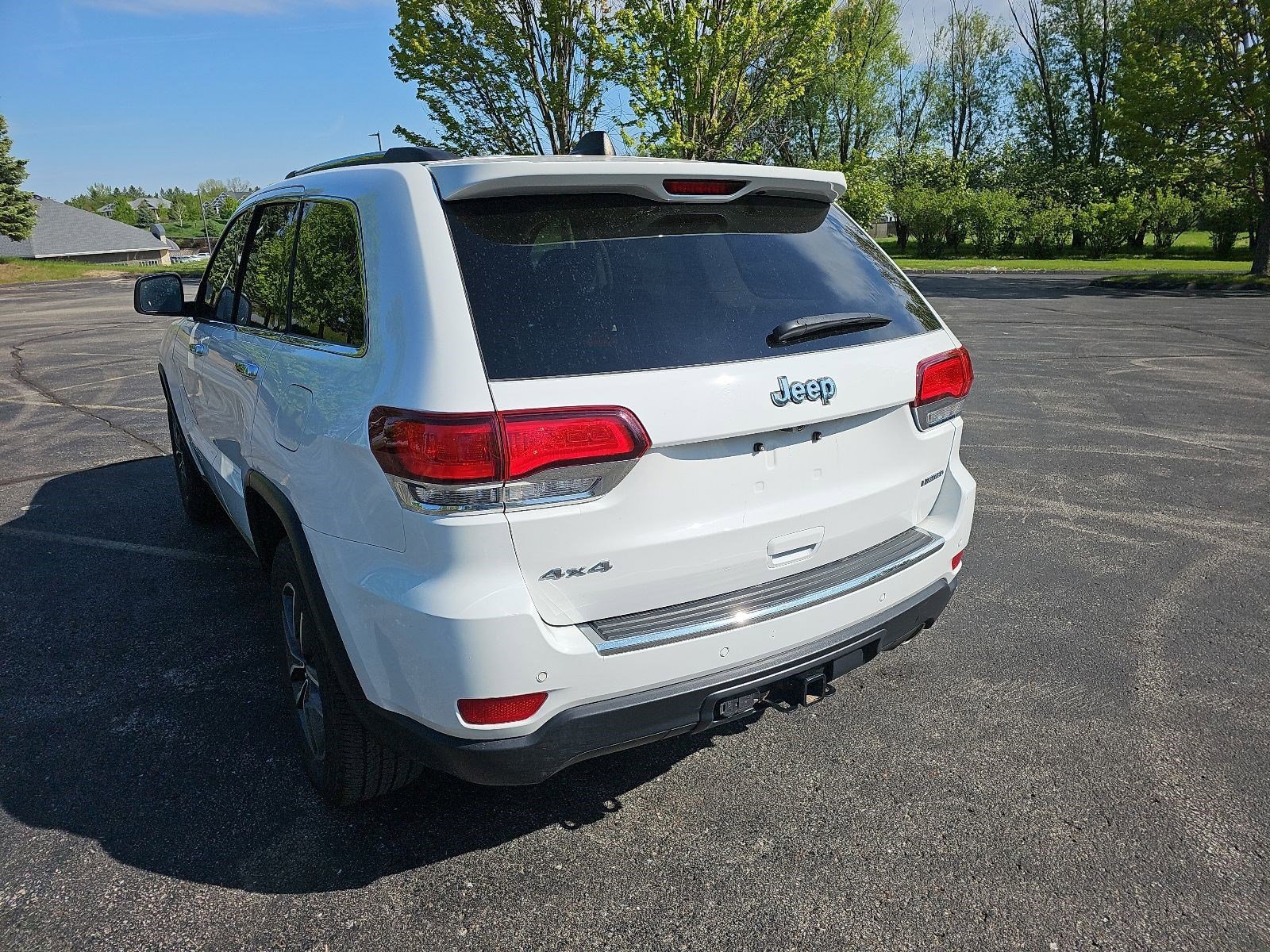 Used 2021 Bright White Clearcoat Jeep Limited image 3