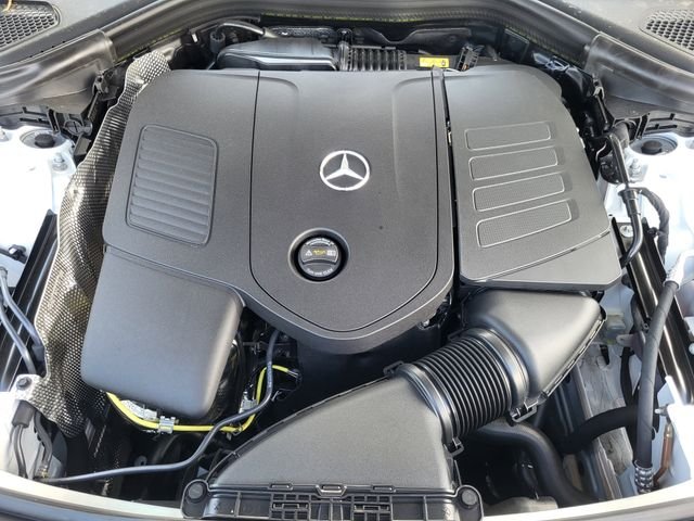 New 2026 Polar White Mercedes-Benz GLC 300 image 24