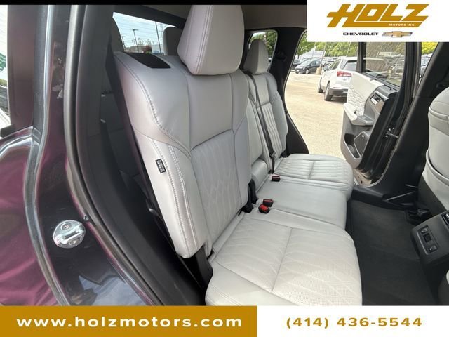 2025 Mitsubishi Outlander SEL - Photo 28