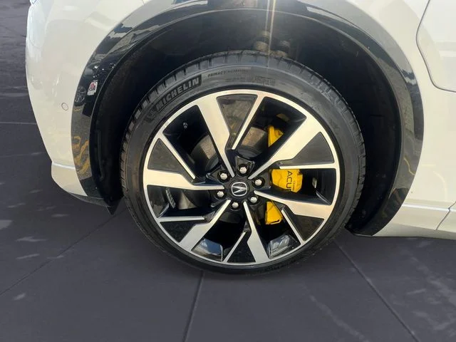 Certified Used 2024 White Acura Type S image 33