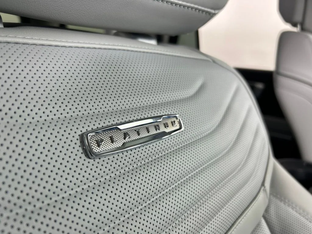 New 2026 Star White Metallic Tri-Coat Ford MAX Platinum® image 28