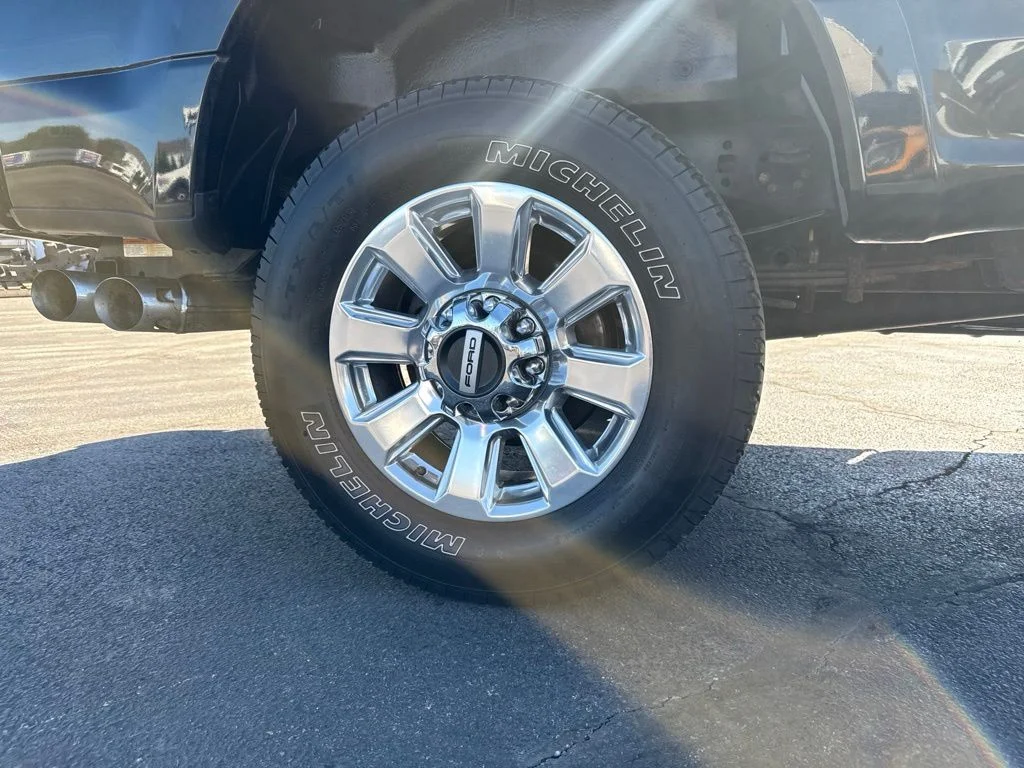 Certified Used 2020 Black Metallic Ford Platinum image 45