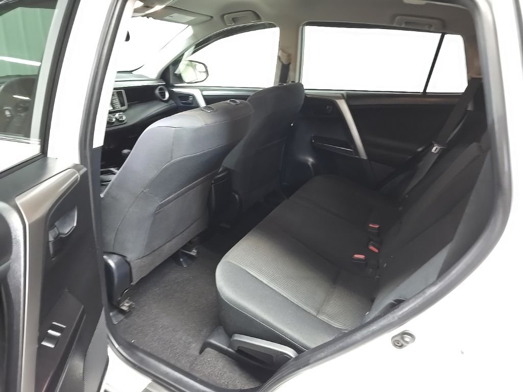 Used 2017 White Toyota LE image 30