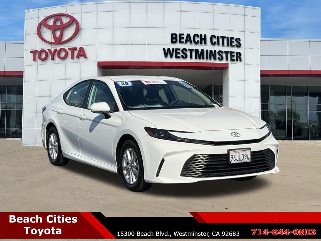 2025 Toyota Camry LE